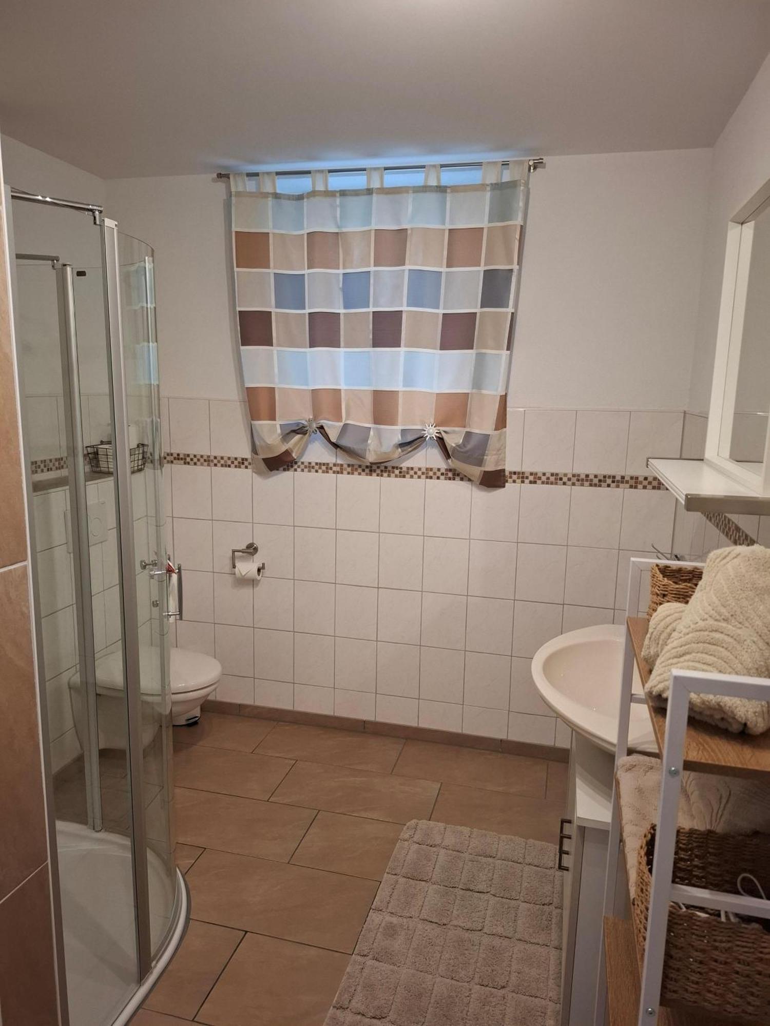 Ferienwohnung Am Blumenberg บัดแมร์เกนท์ไฮม์ ภายนอก รูปภาพ